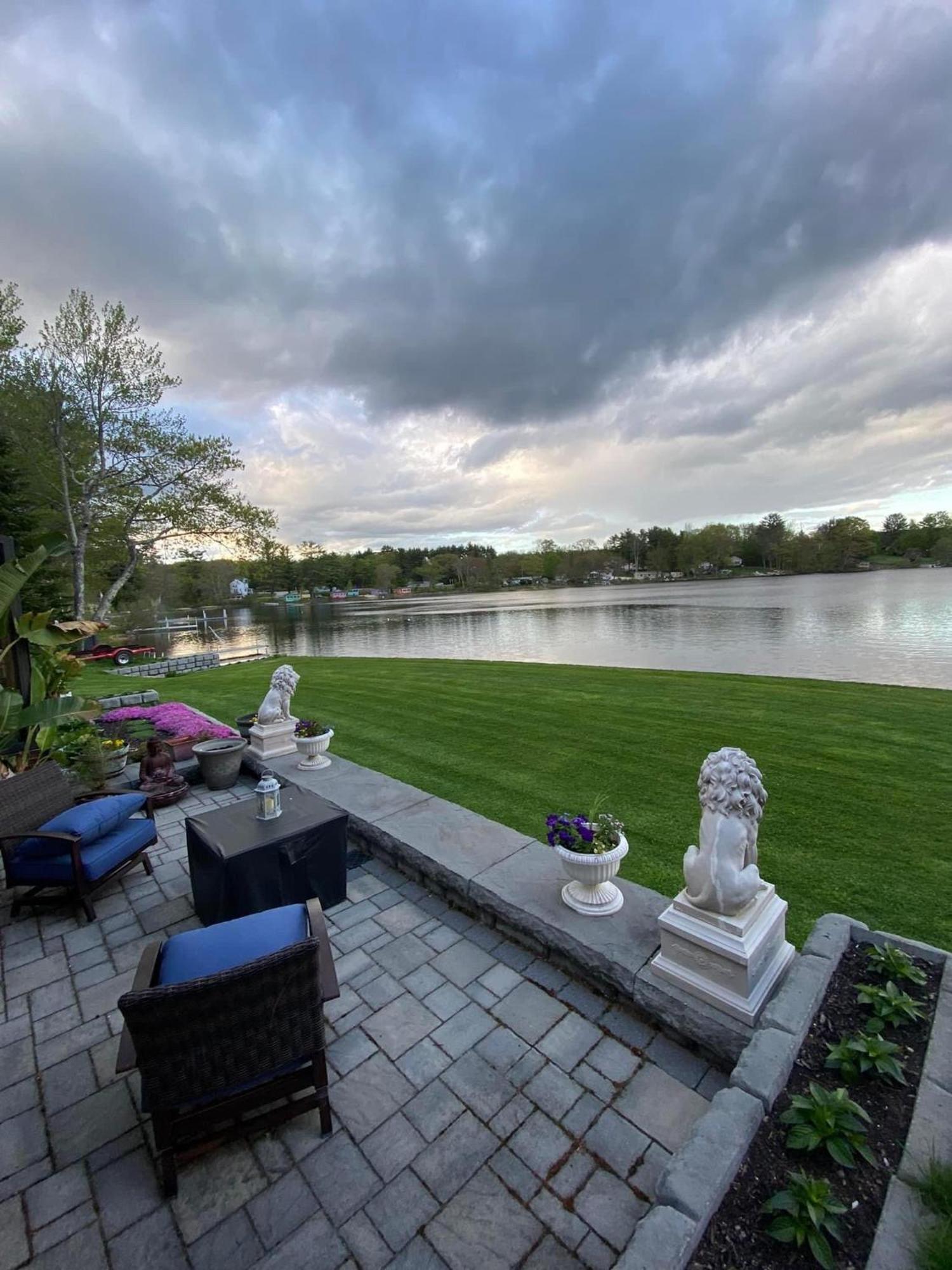Welcome To The Lake Northwood Exterior photo