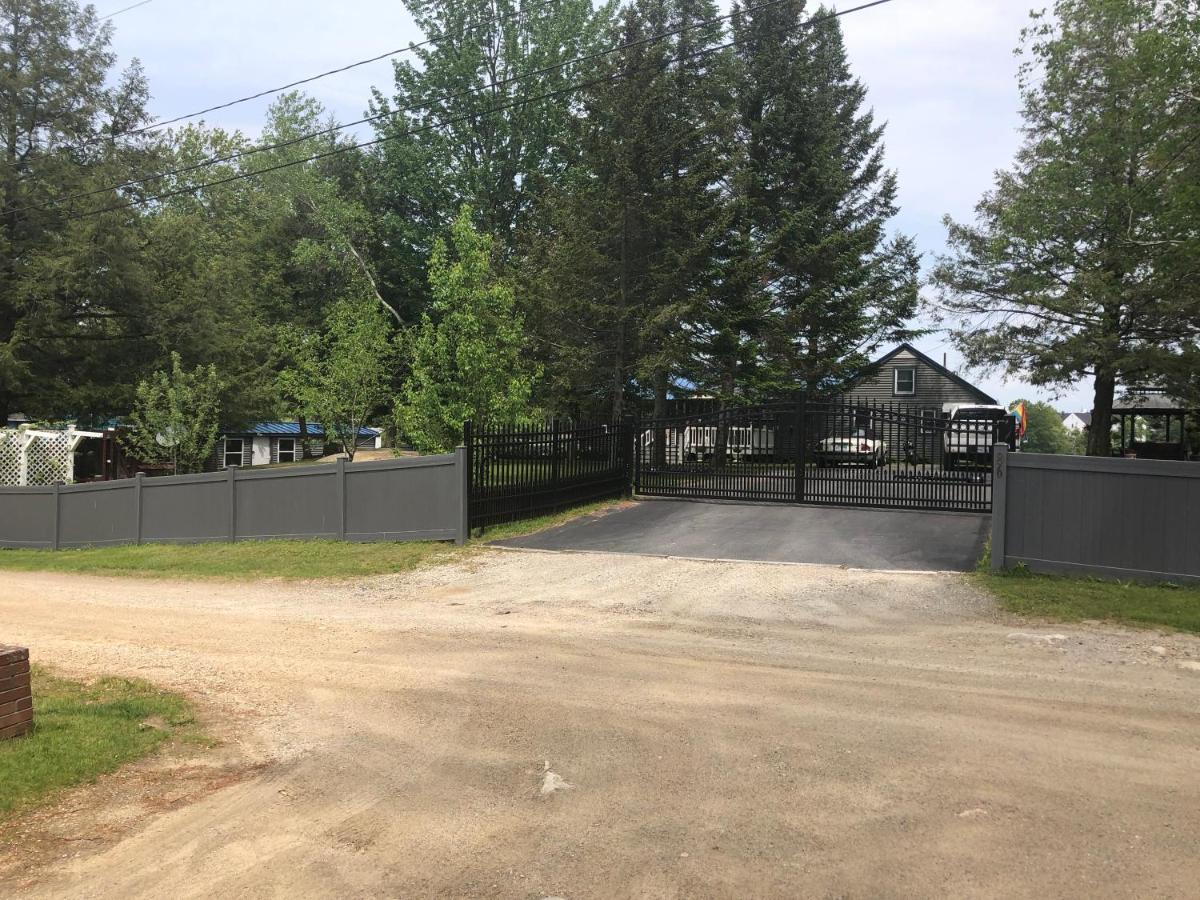 Welcome To The Lake Northwood Exterior photo